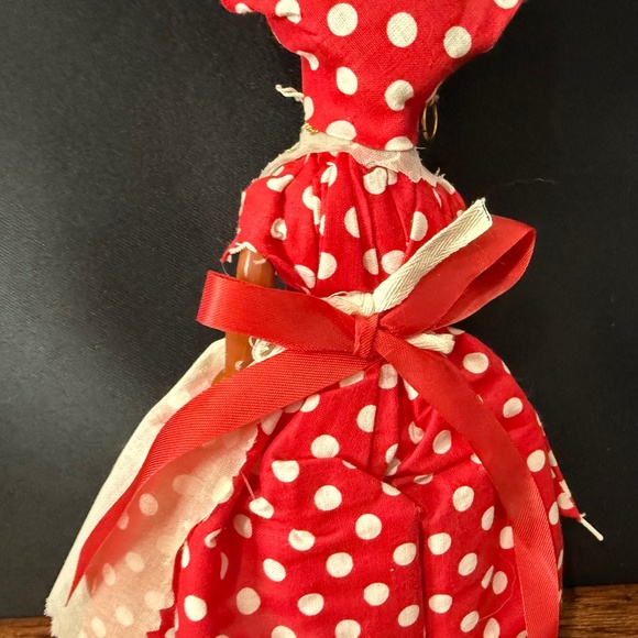 Souvenir of New Orleans Blinking Doll - Picture 9 of 13